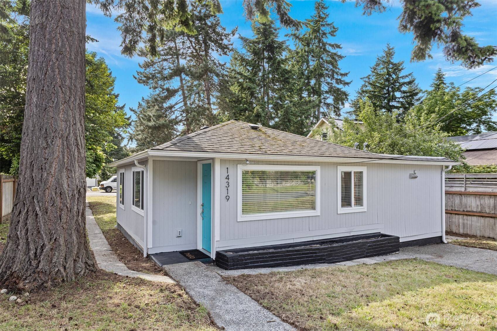 Seattle, WA 98133,14319 Roslyn PL N