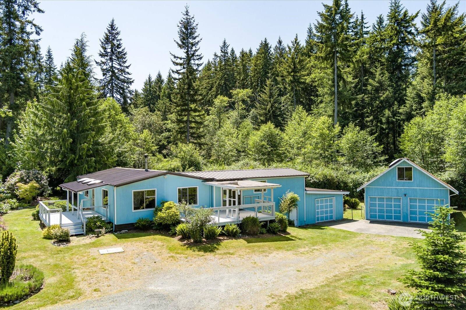 Clinton, WA 98236,6124 Cultus Bay RD