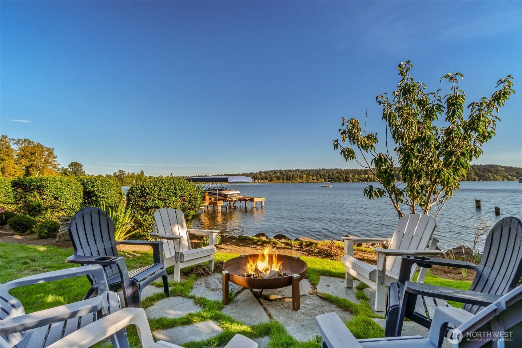 Lake Forest Park, WA 98155,17765 Beach DR NE