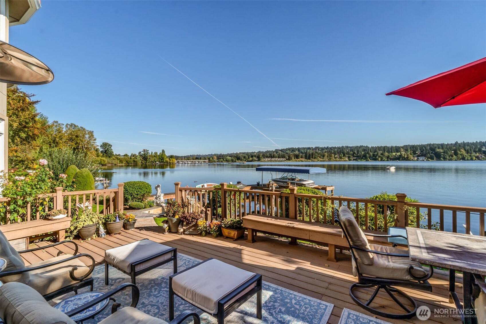 Lake Forest Park, WA 98155,17765 Beach DR NE
