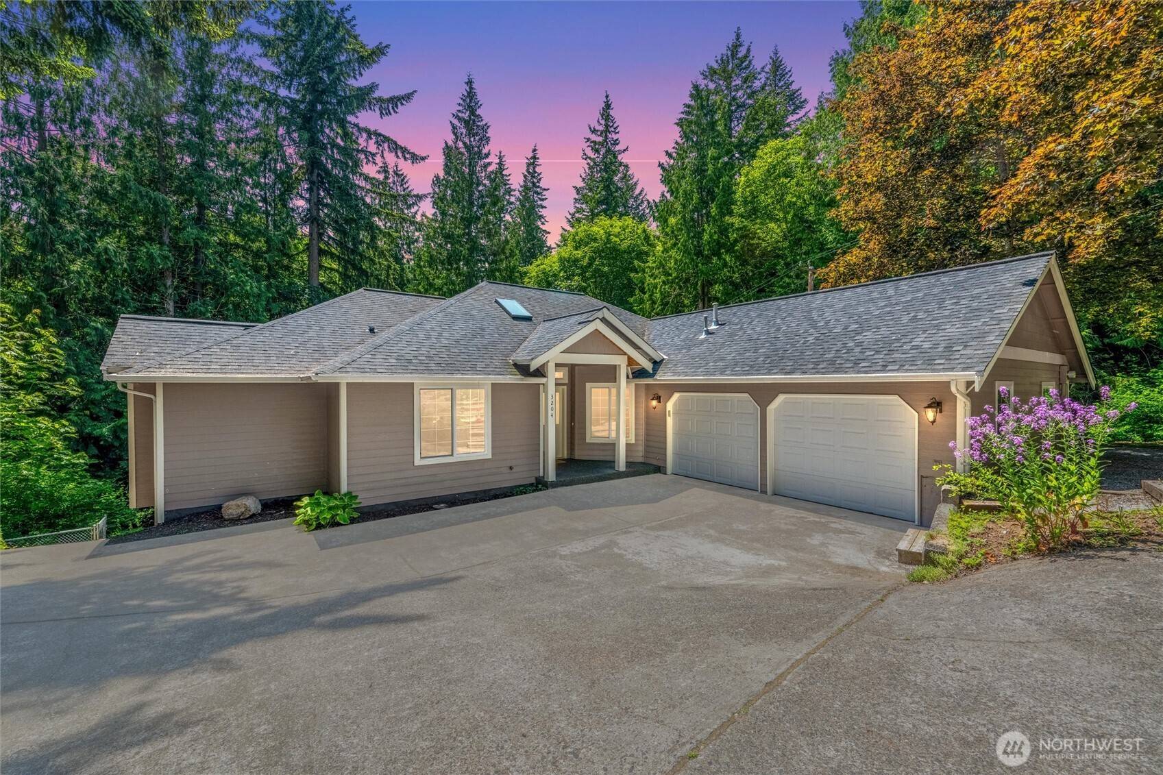 Bellingham, WA 98225,3204 30th ST