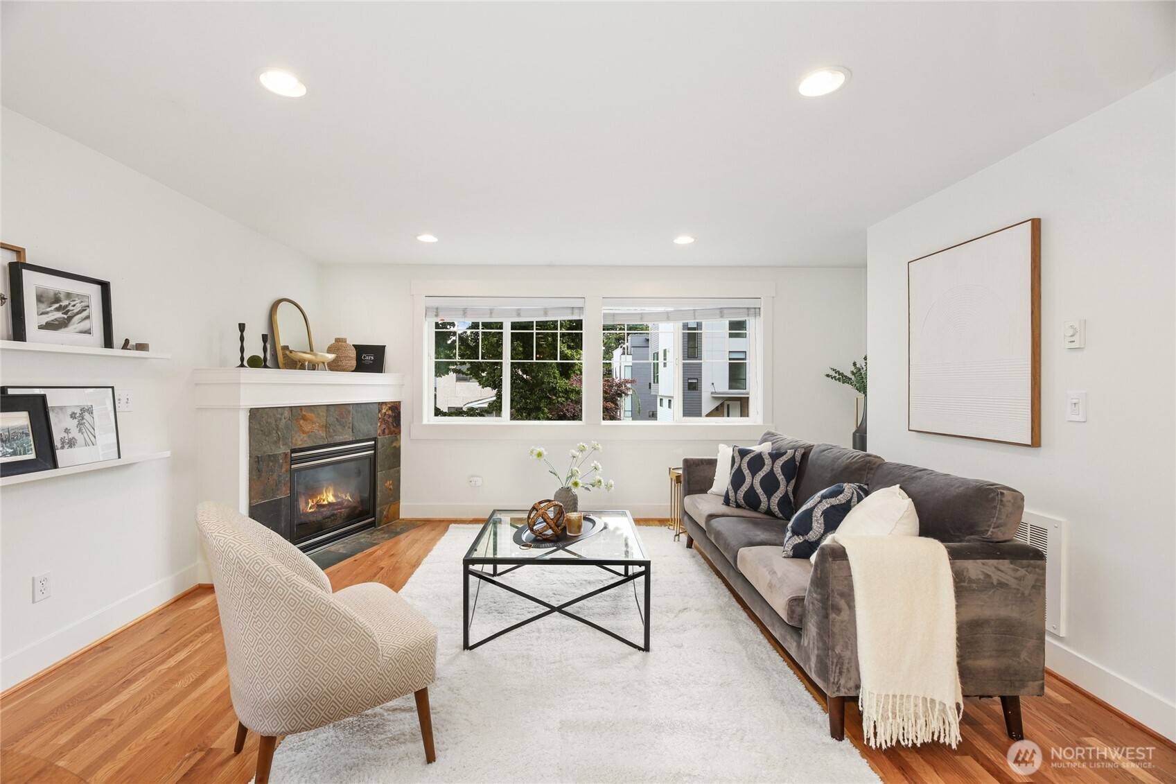 Seattle, WA 98115,9217 Roosevelt WAY NE #B