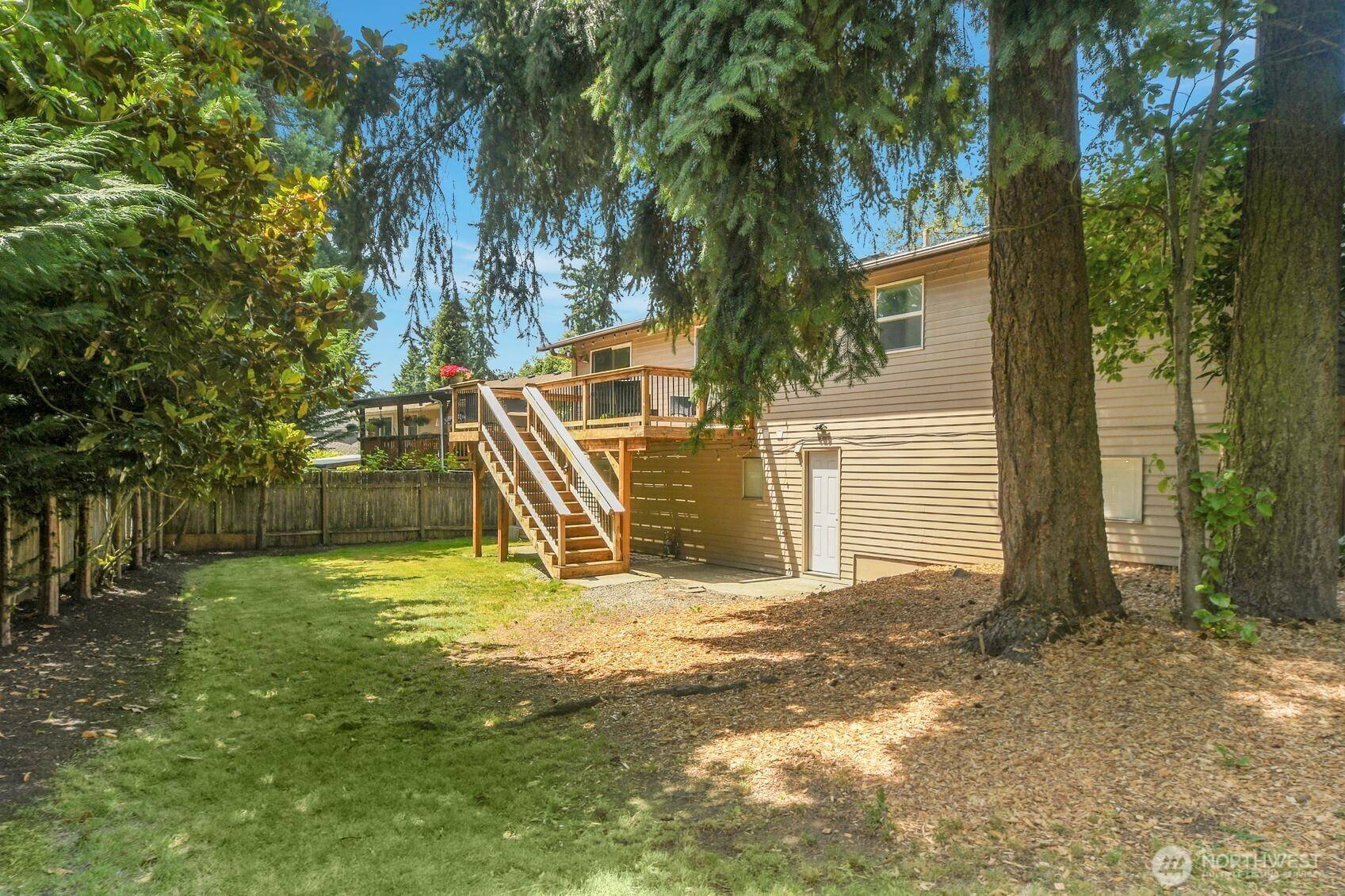 Kirkland, WA 98034,15226 116th PL NE
