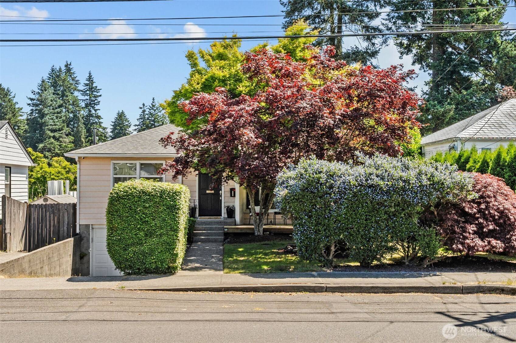 Fircrest, WA 98466,123 Alameda AVE
