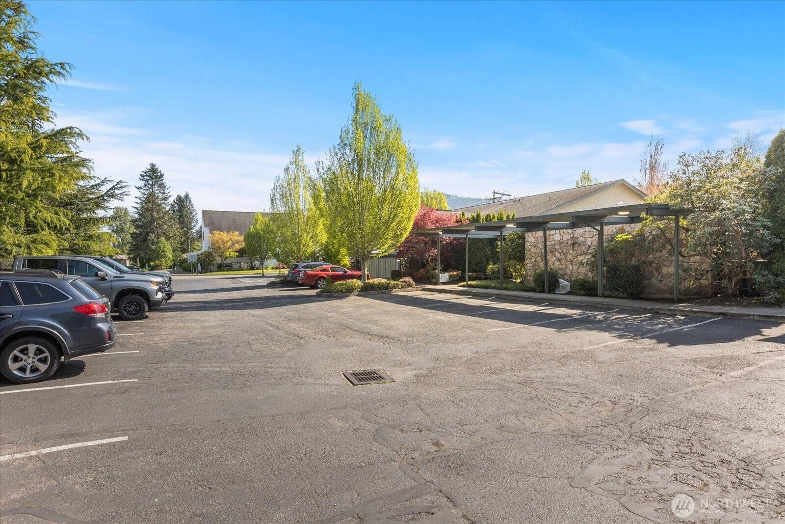 Snoqualmie, WA 98065,38700 SE River ST