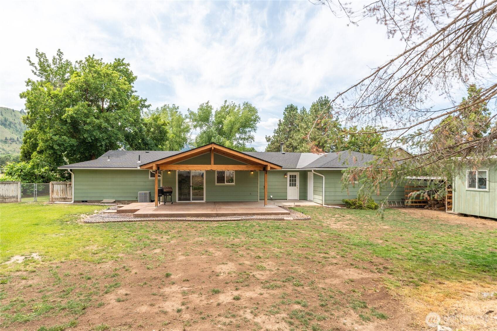 Cashmere, WA 98815,5271 Mission Creek RD
