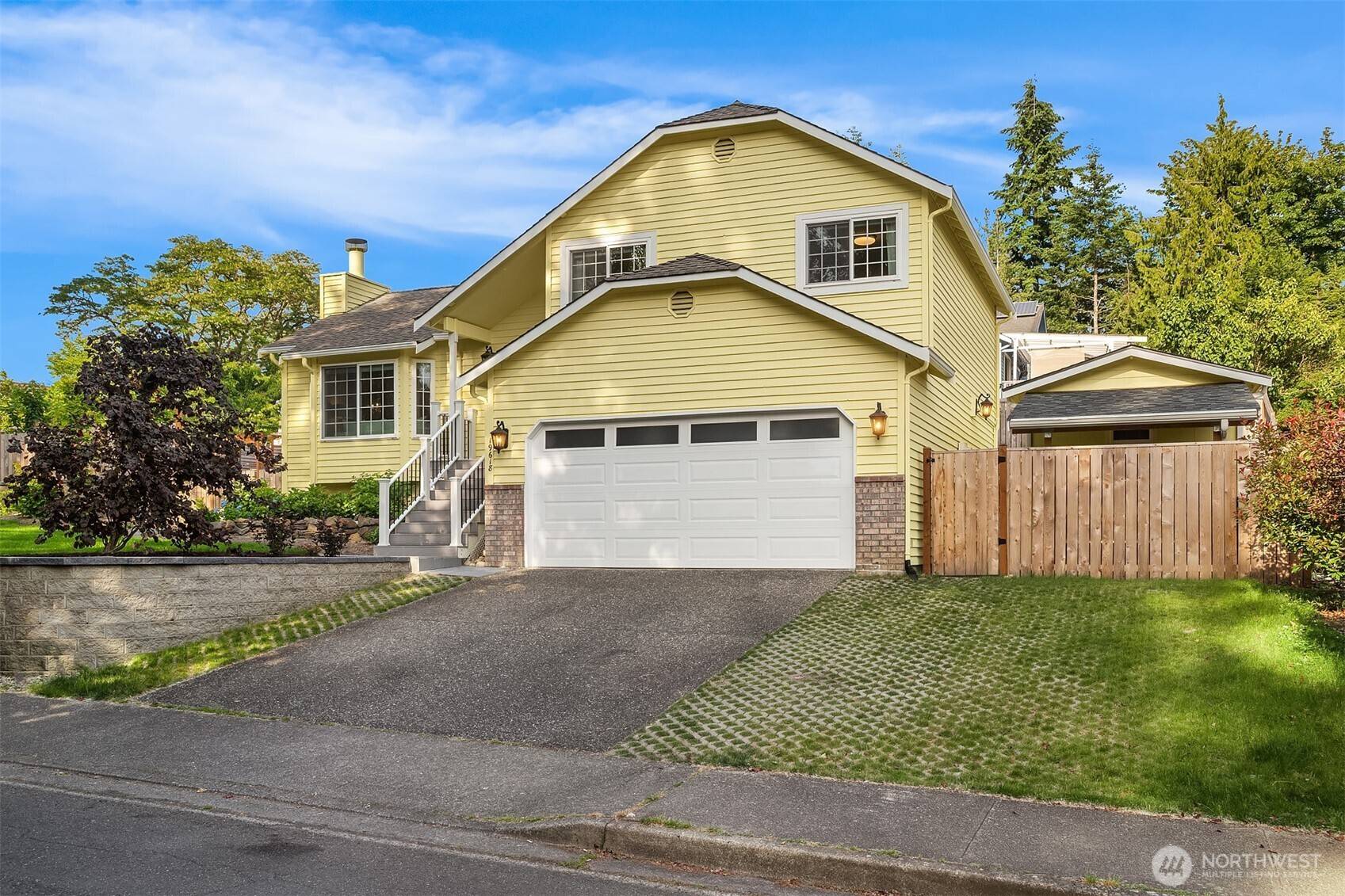 Kenmore, WA 98028,19618 76th AVE NE