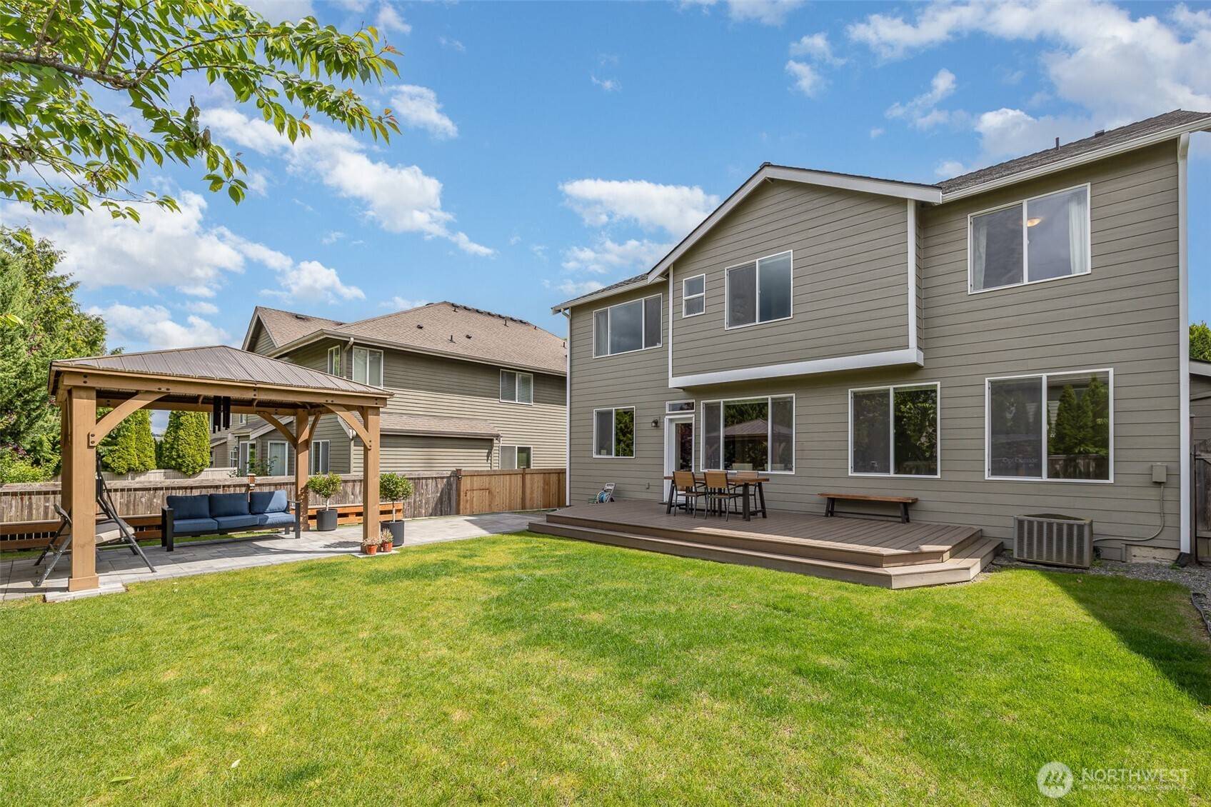 Redmond, WA 98052,17376 NE 119th WAY