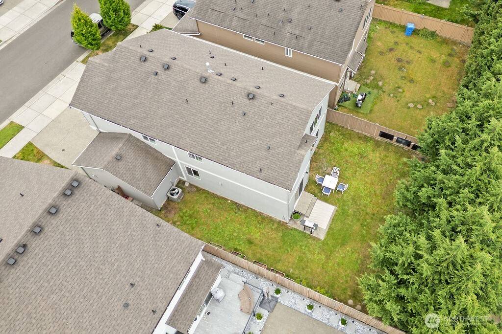 Puyallup, WA 98371,1210 29th ST NW