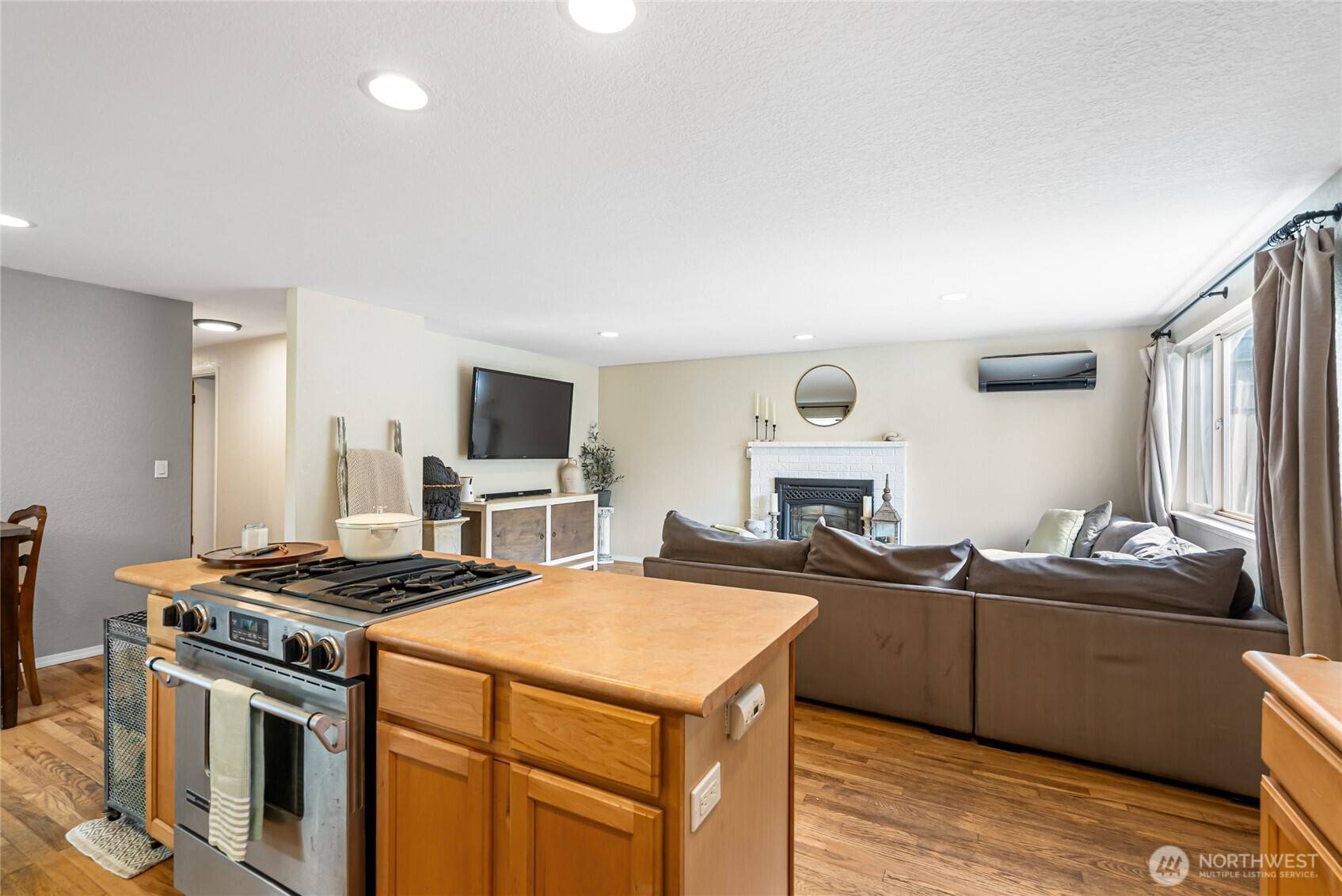 Poulsbo, WA 98370,26600 Weaver AVE NW