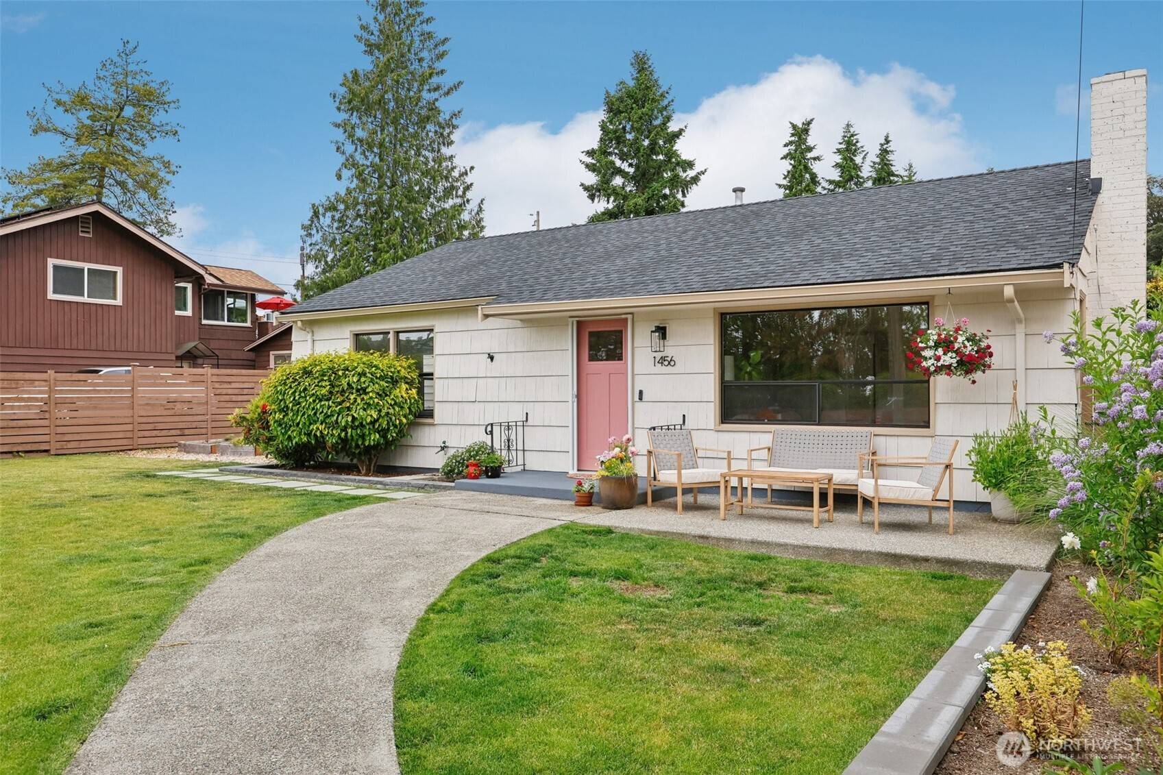 Seattle, WA 98133,1456 N 128th ST