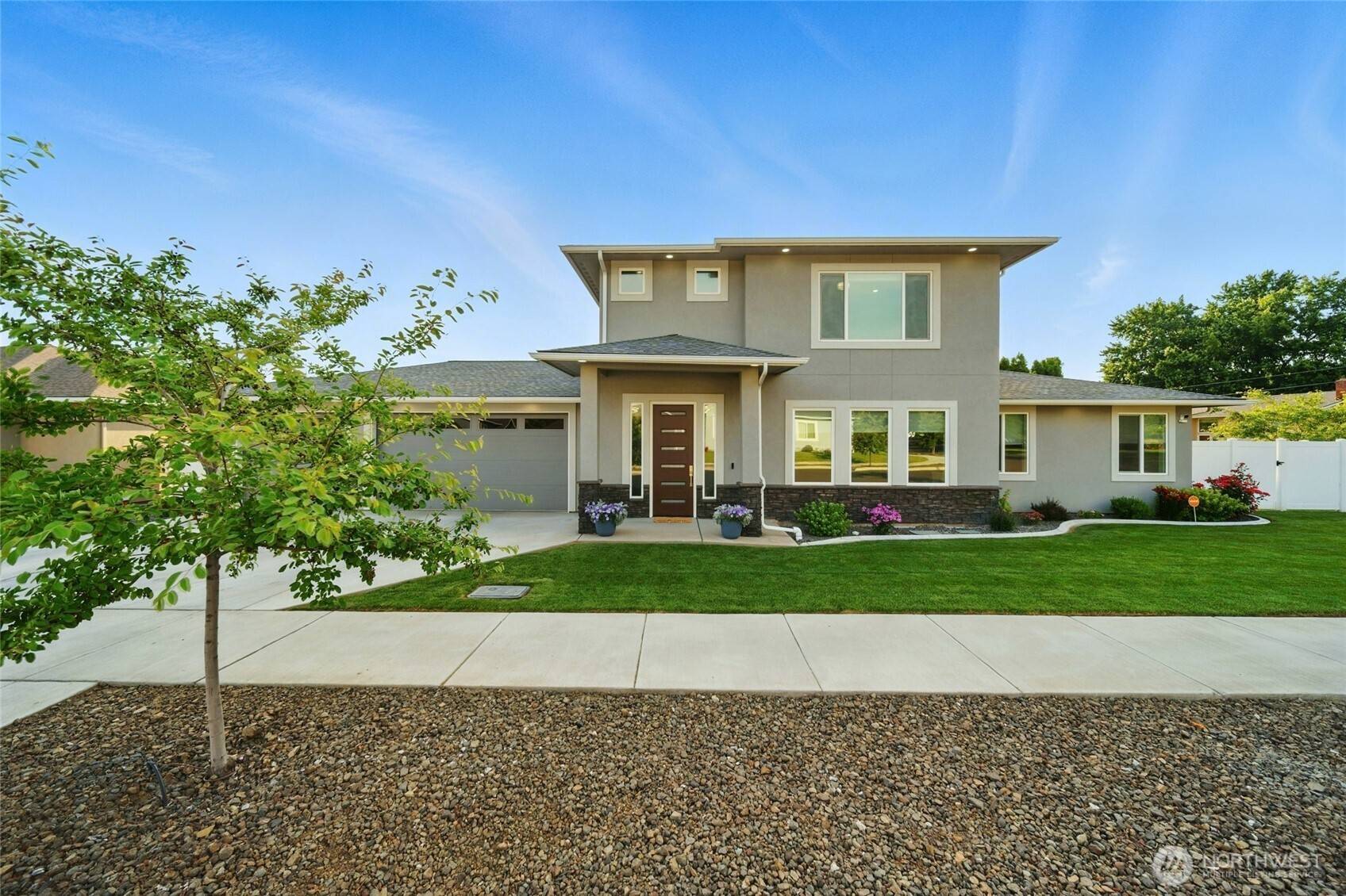 College Place, WA 99324,808 SE Whispering Creek CT