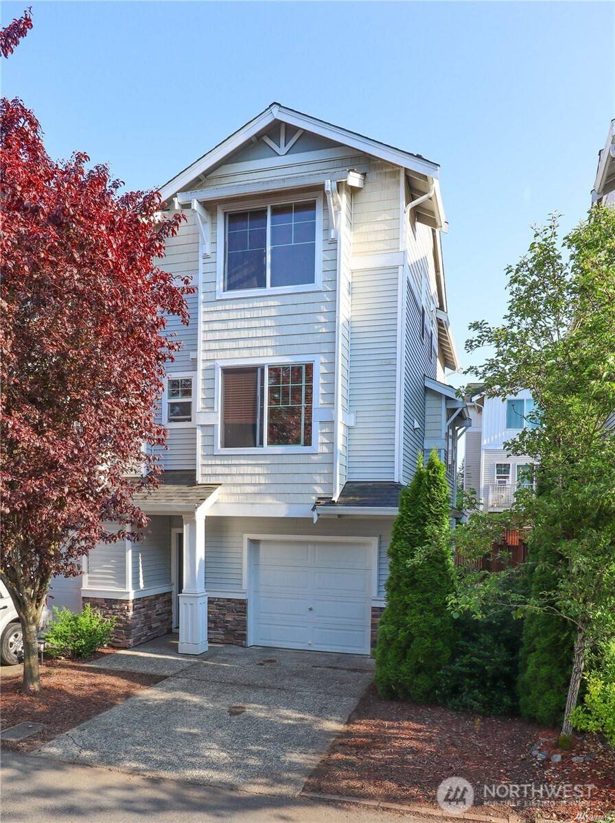 Everett, WA 98208,332 126th PL SE #B
