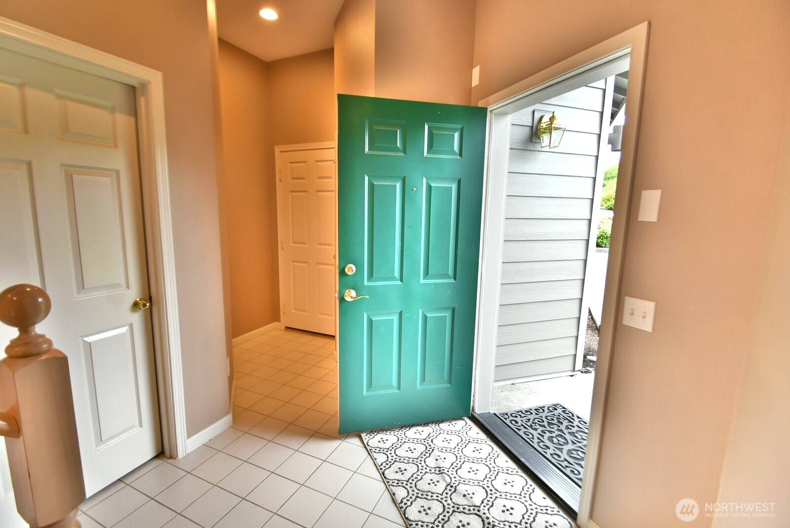 Edmonds, WA 98026,21121 77th PL W #8