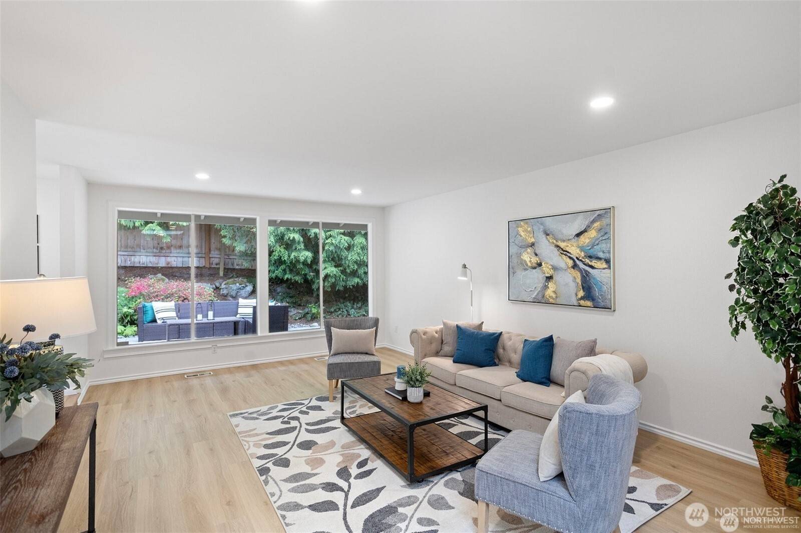 Bellevue, WA 98006,14725 SE 45th CT