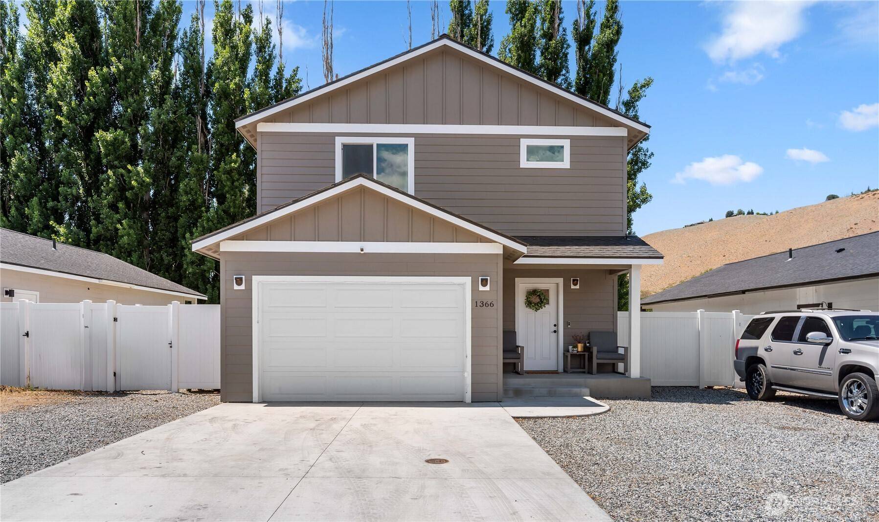 Rock Island, WA 98850,1366 Theo Way