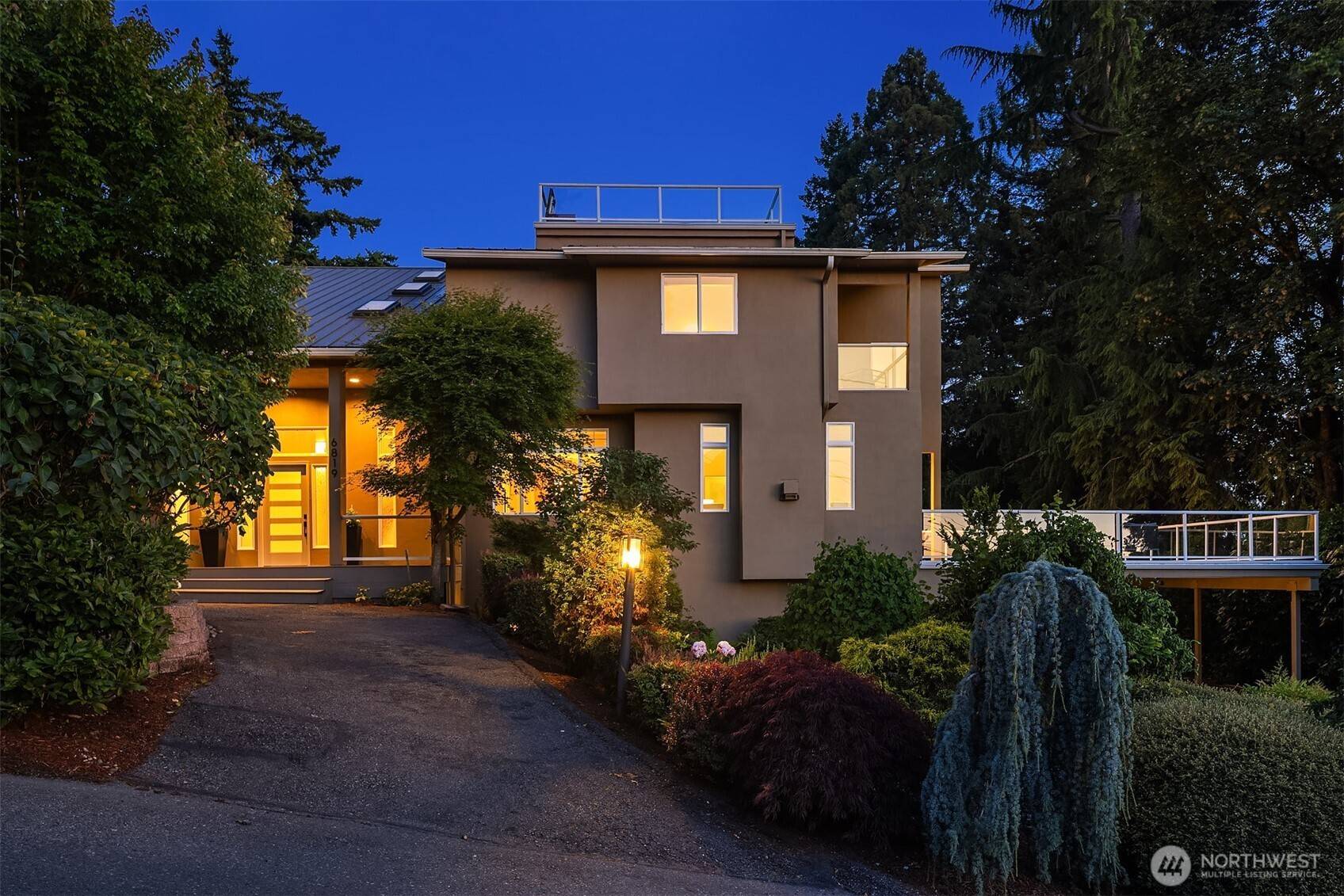 Mercer Island, WA 98040,6819 SE 32 ST