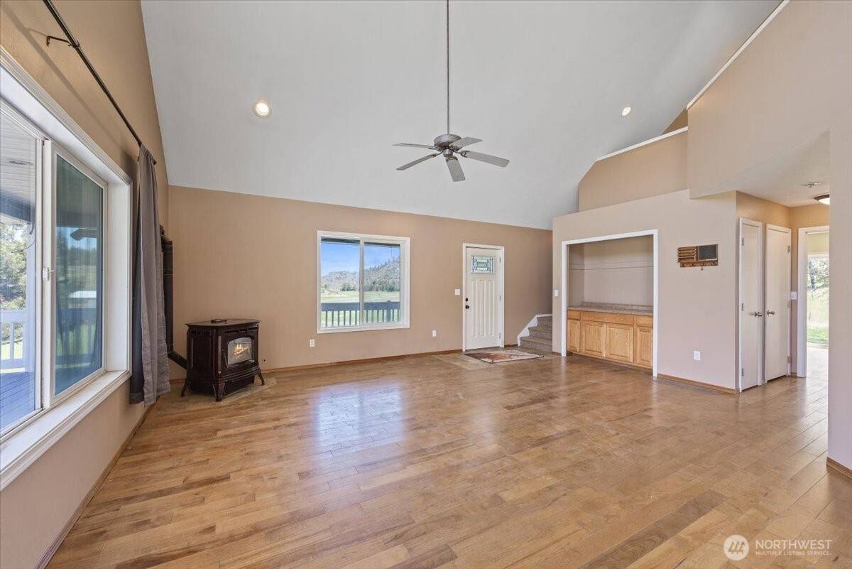 Davenport, WA 99122,42480 N State Route 25