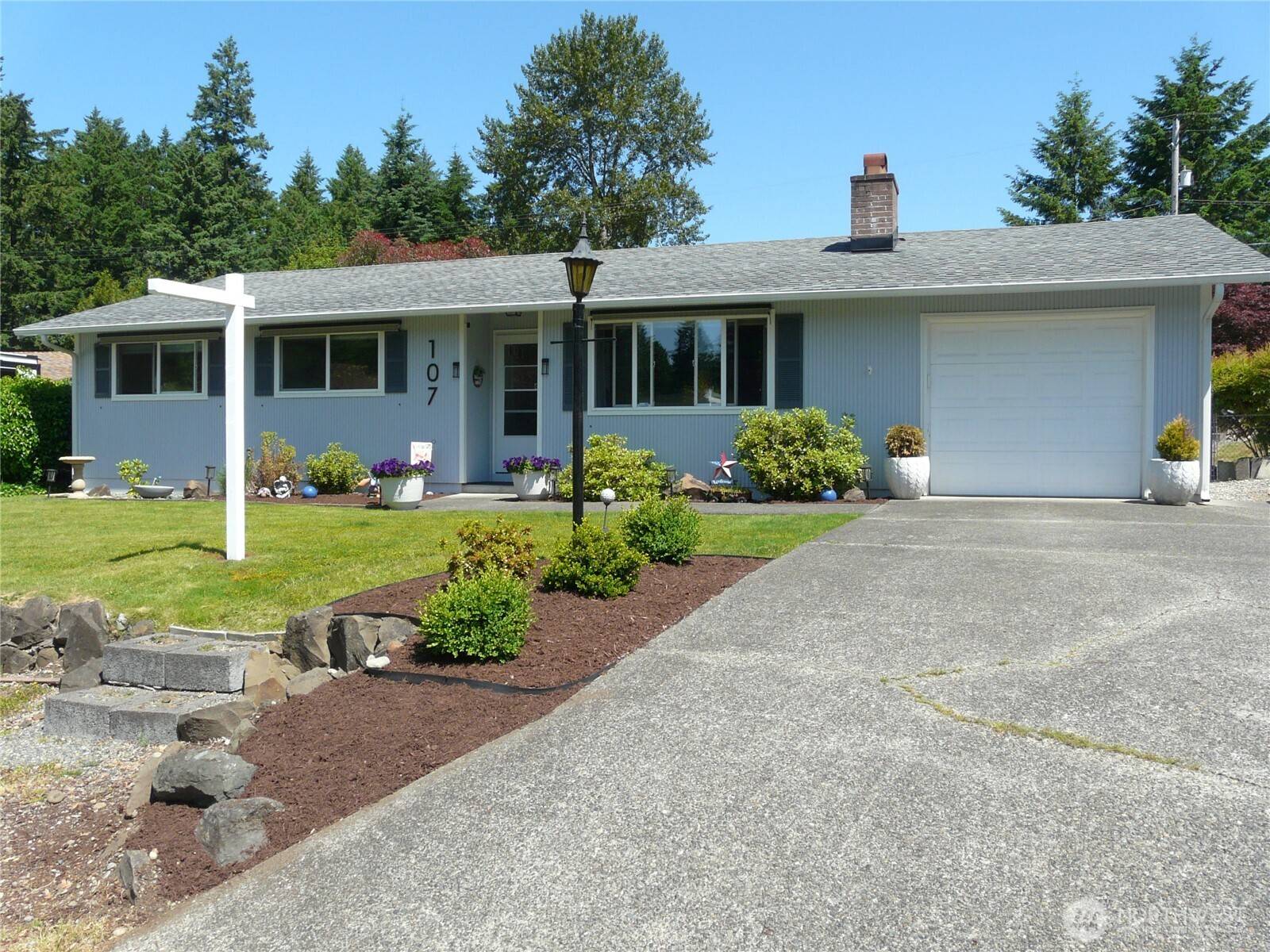Lakewood, WA 98499,107 Candlewyck DR W