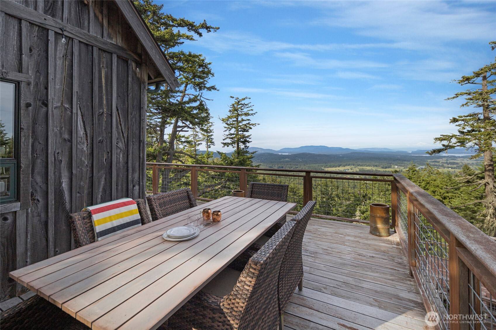 Friday Harbor, WA 98250,2001 Mount Dallas RD