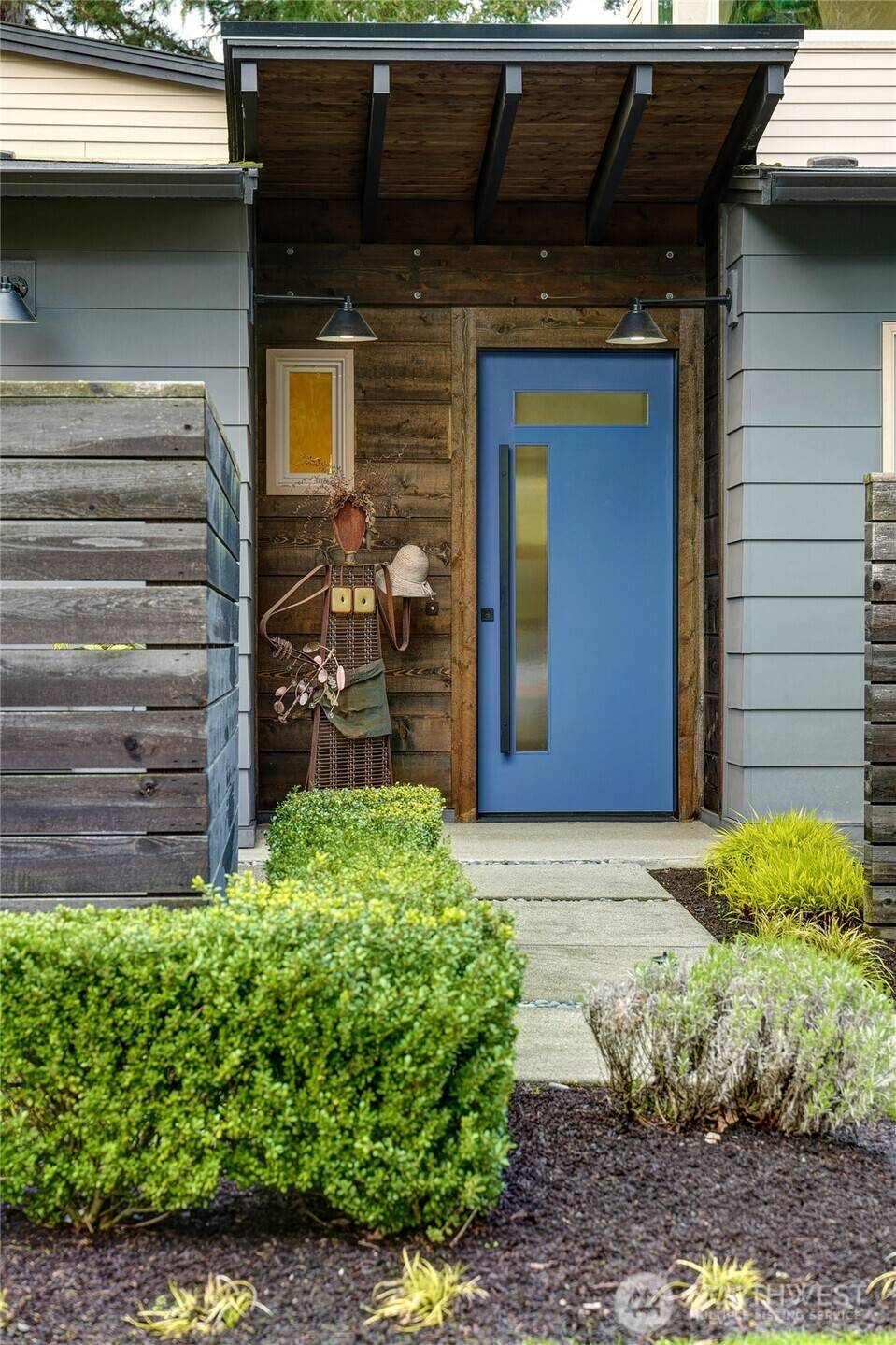 Bellevue, WA 98004,11116 SE 4th ST