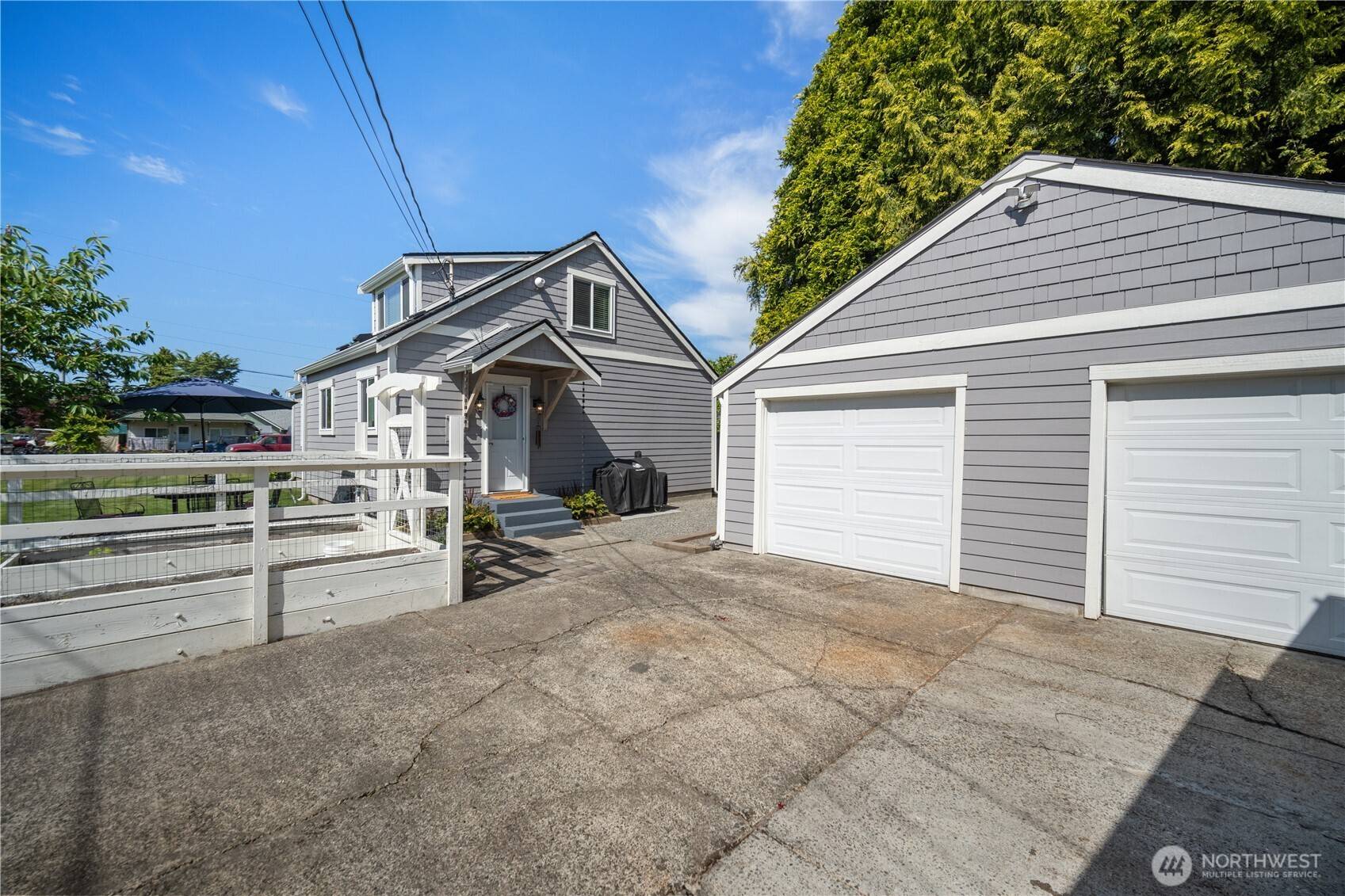 Puyallup, WA 98371,928 4th AVE SW