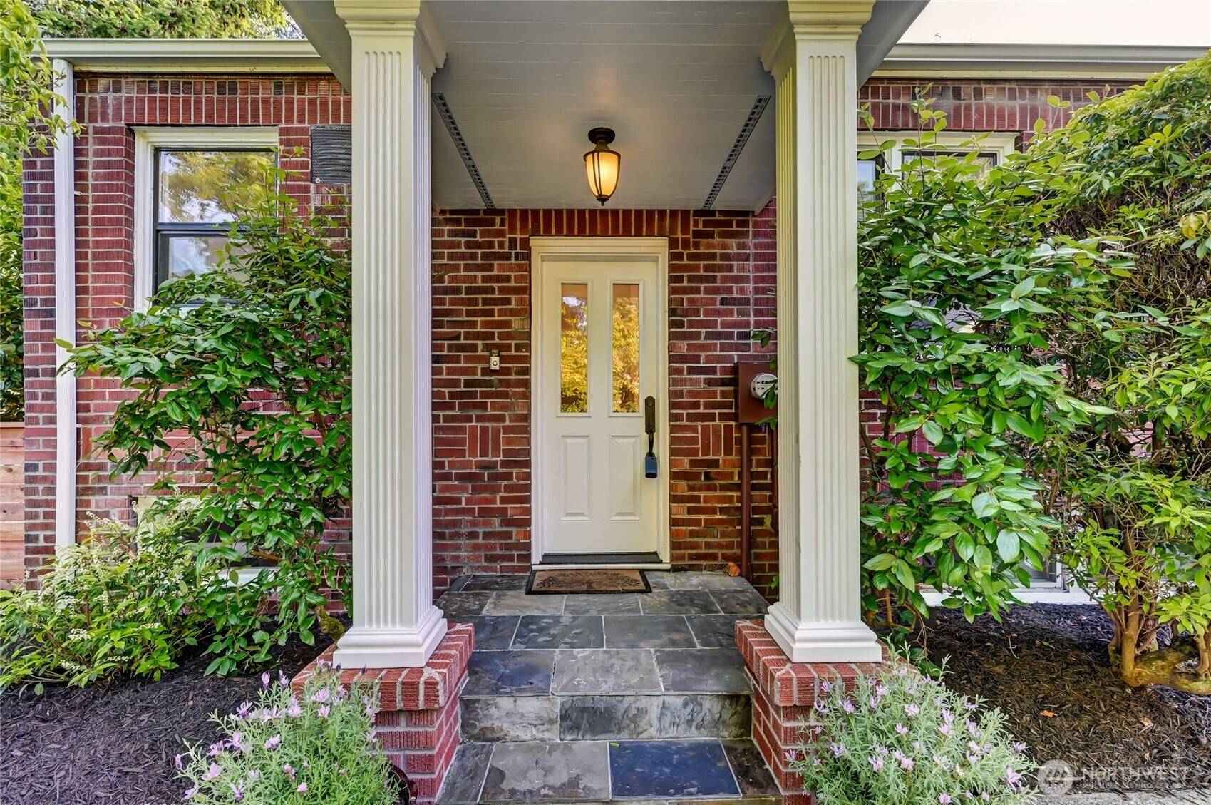 Seattle, WA 98146,10825 Marine View DR SW