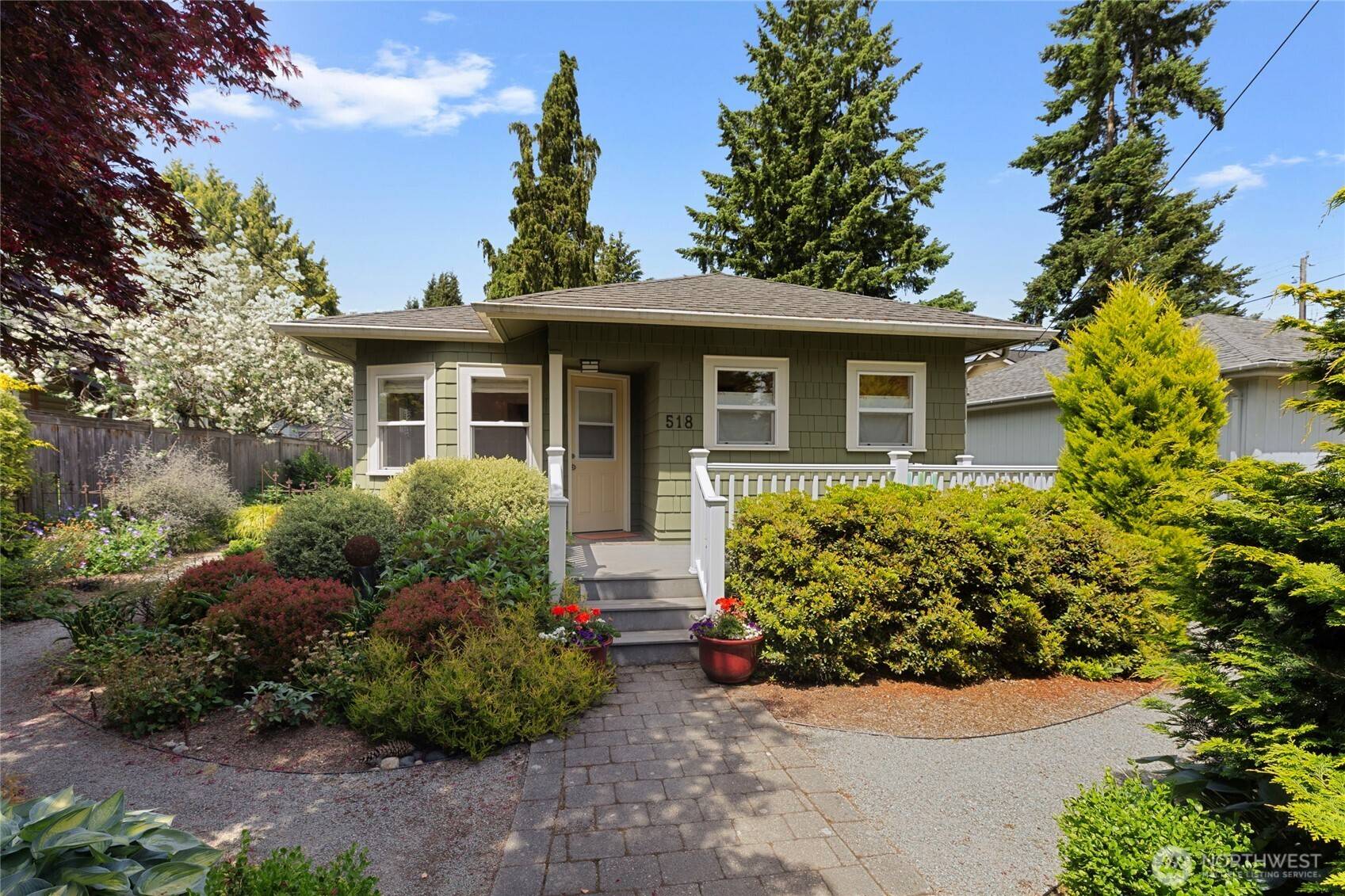 Seattle, WA 98133,518 N 100th ST
