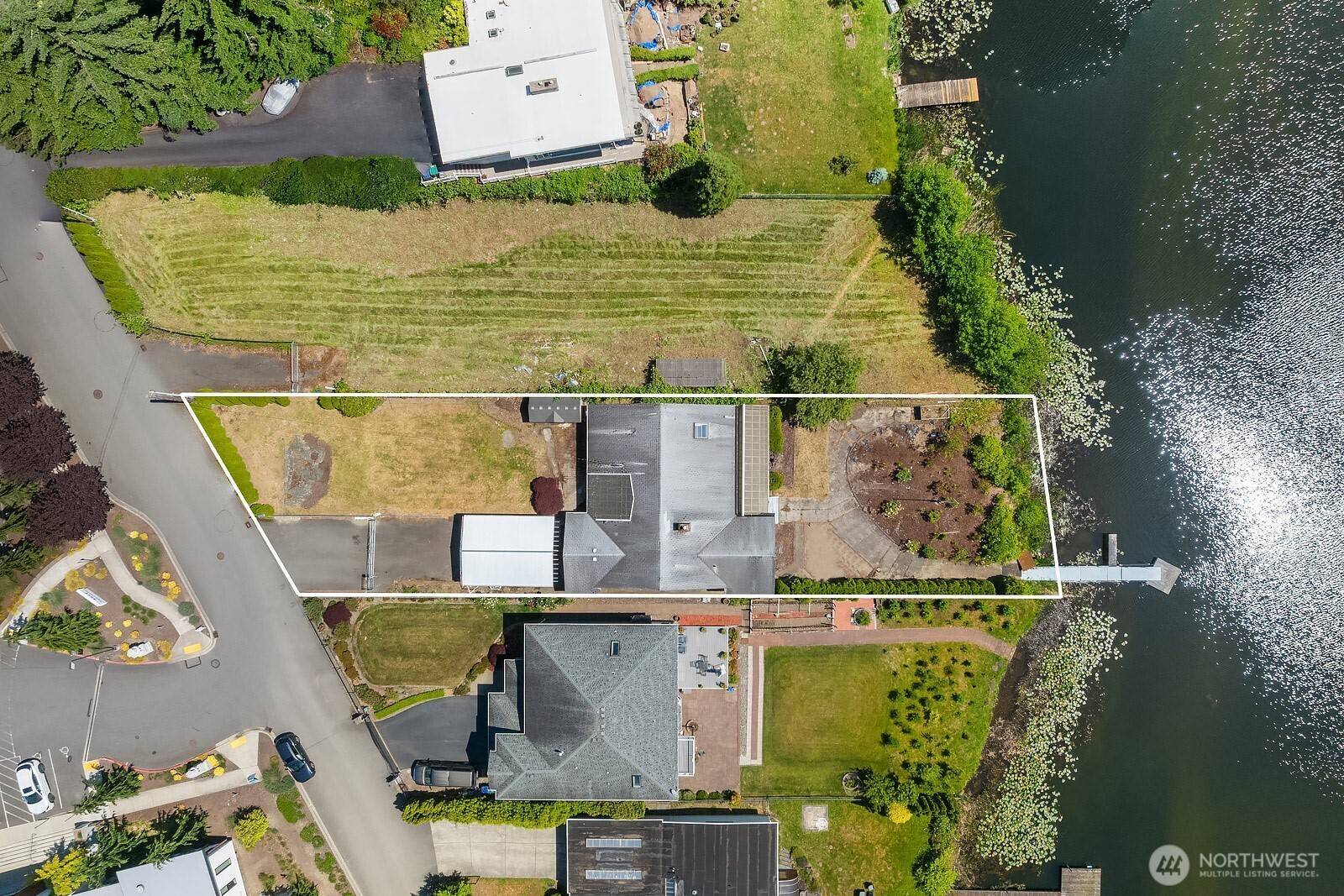 Newcastle, WA 98056,13055 SE 76th ST