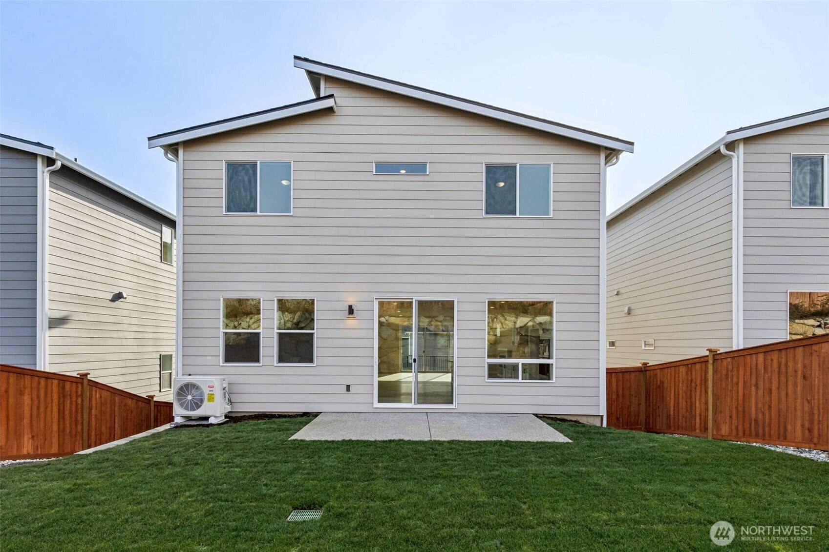 Everett, WA 98208,10821 43rd AVE SE