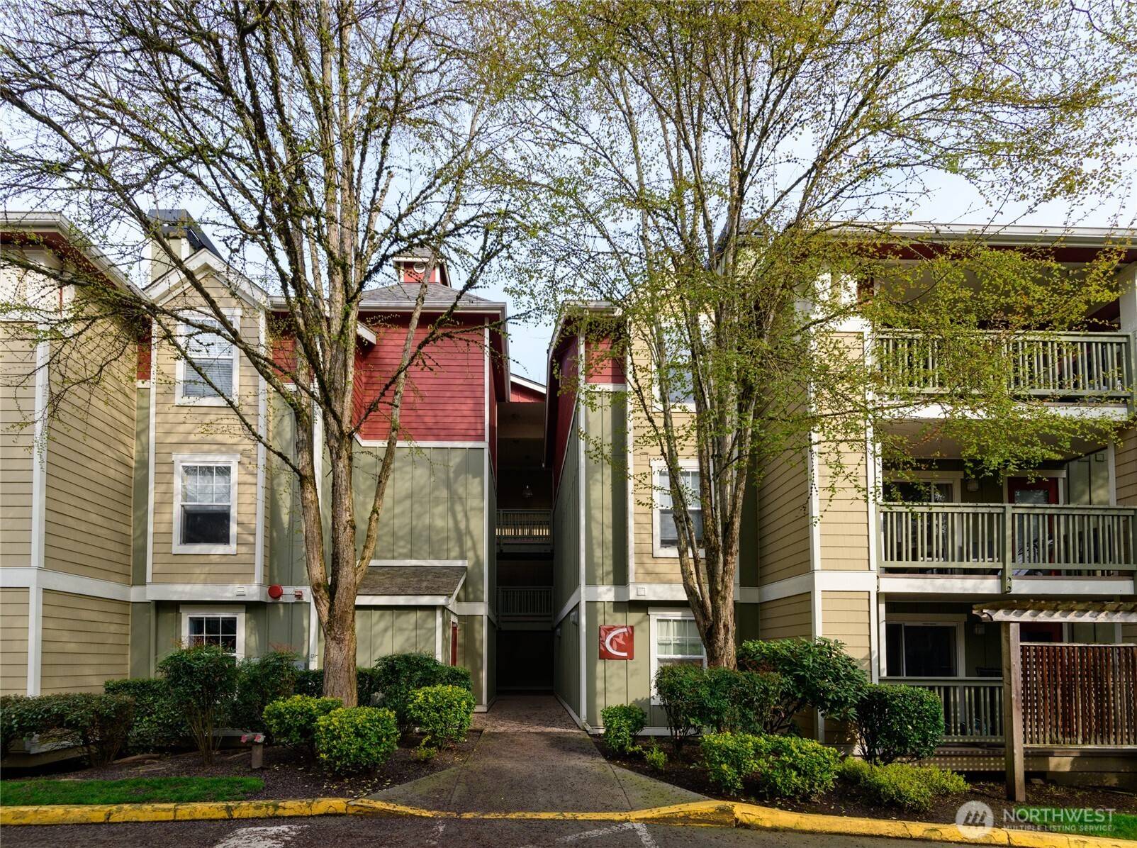 Kenmore, WA 98028,7711 NE 175th ST #C106