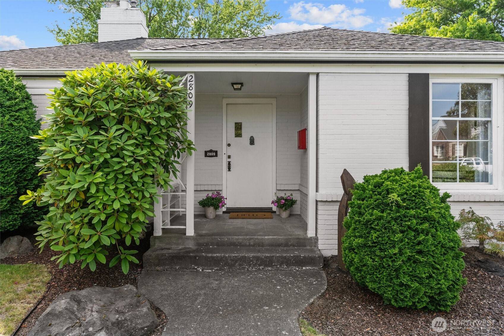 Seattle, WA 98199,2809 40th AVE W