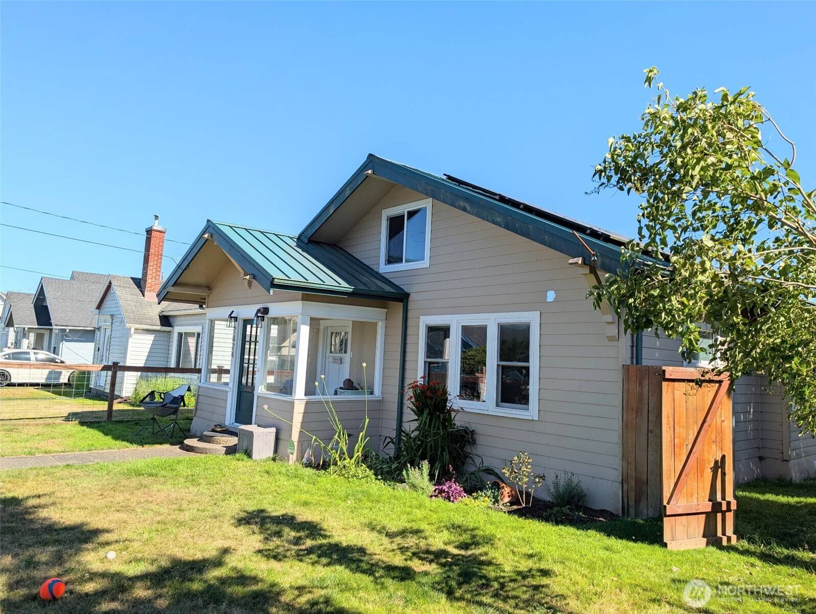 Hoquiam, WA 98550,2824 Aberdeen AVE