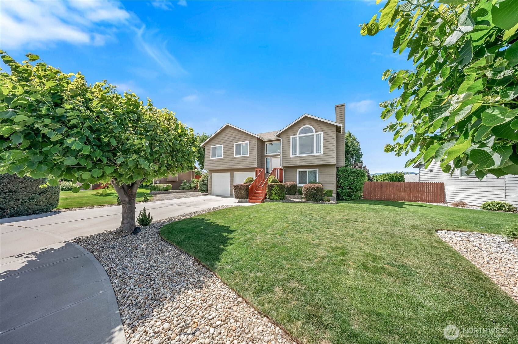 East Wenatchee, WA 98802,2427 Bellanca Ct