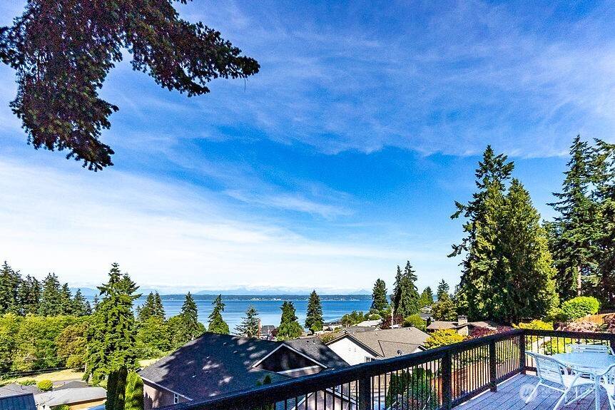 Camano Island, WA 98282,1241 SE Camano Drive