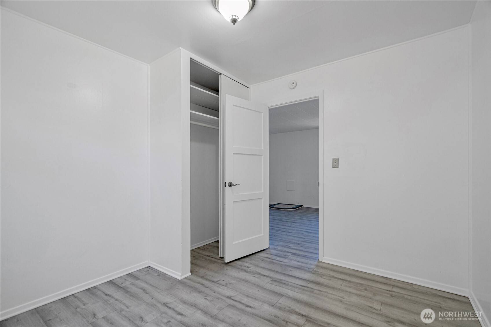 Renton, WA 98056,2807 NE 16th ST