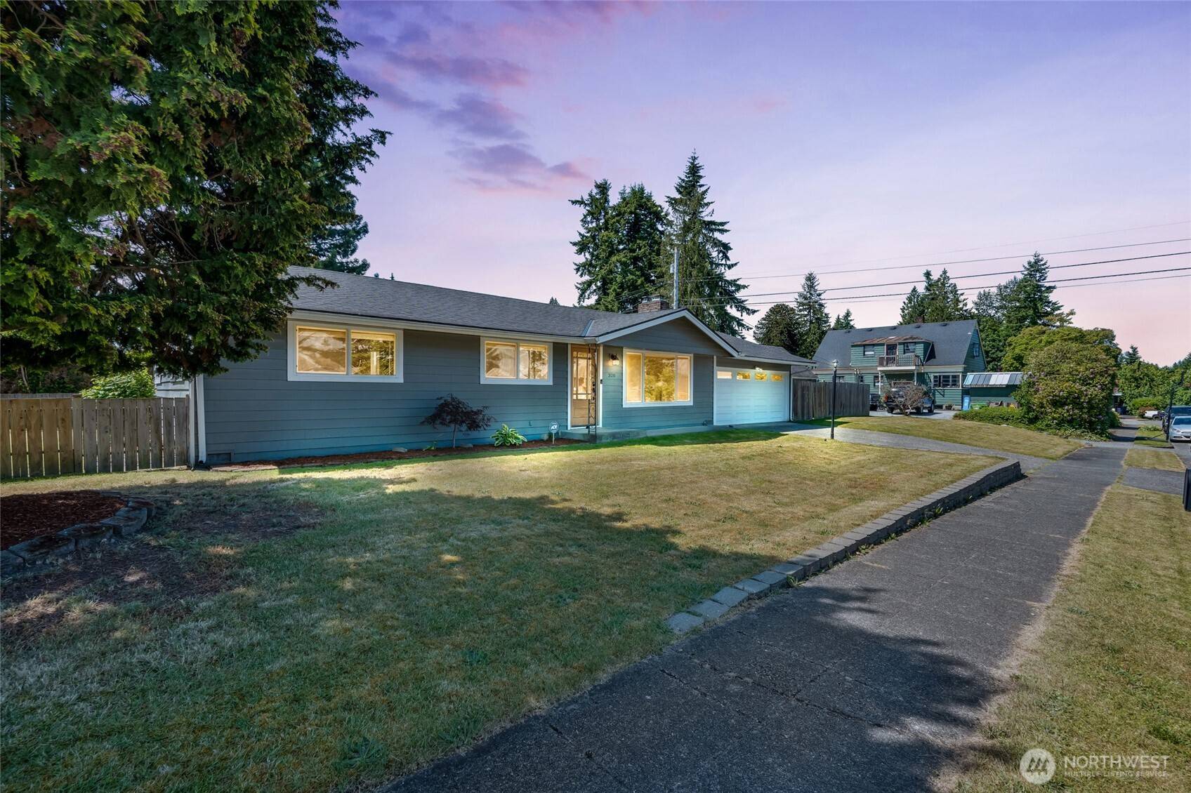 Arlington, WA 98223,320 E Maple ST