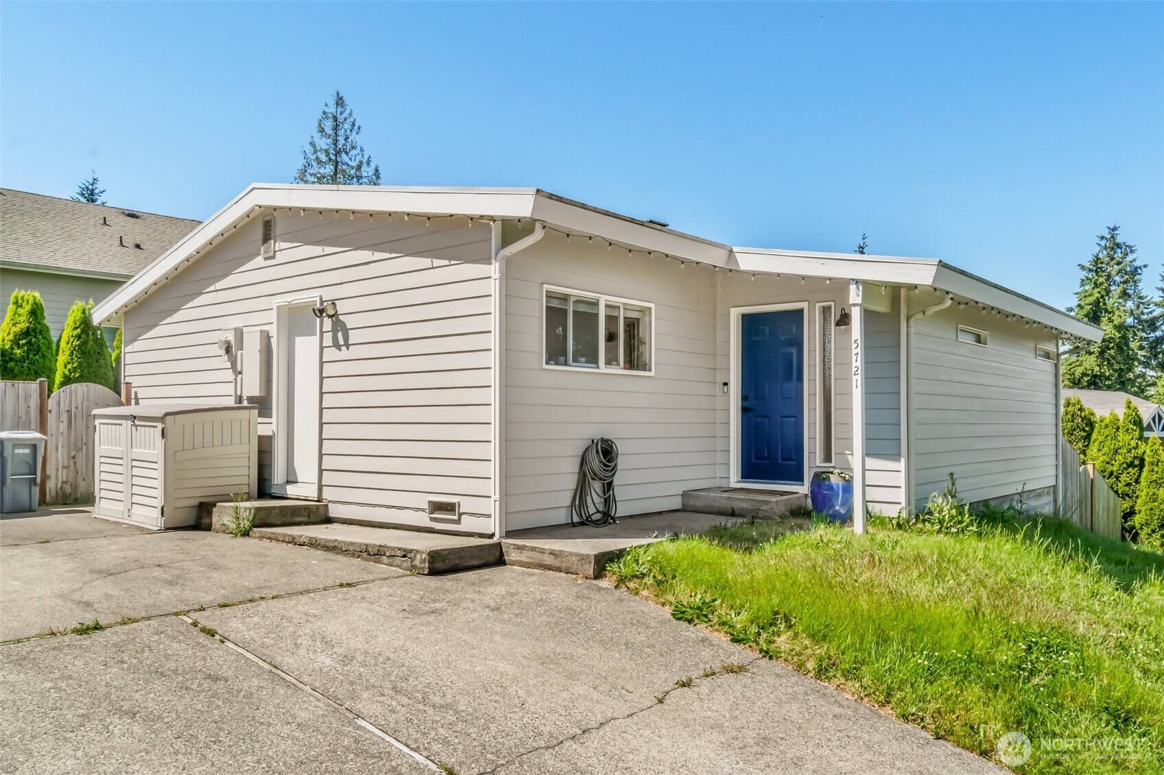 Mountlake Terrace, WA 98043,5721 213th ST SW