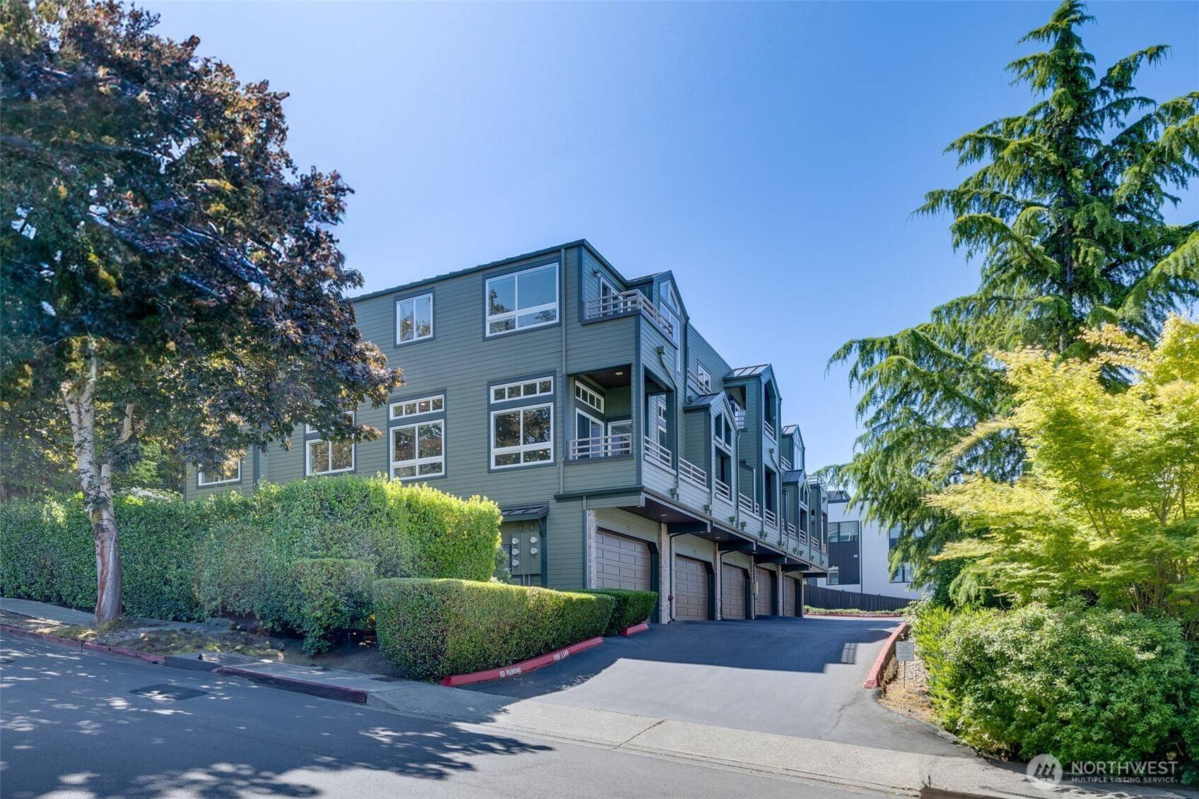 Kirkland, WA 98033,327 2nd AVE S