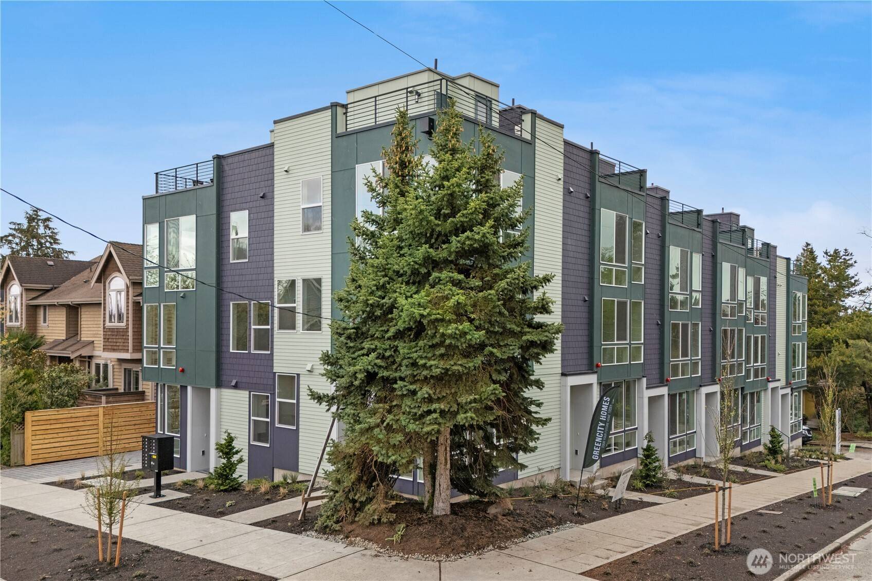 Seattle, WA 98103,3851 Woodlawn AVE N