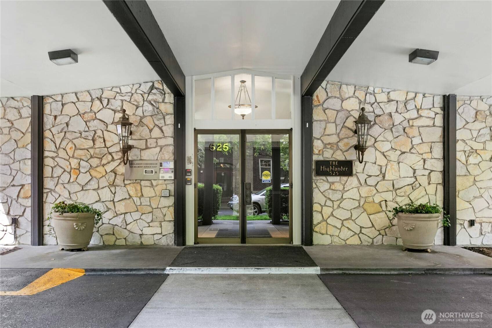 Seattle, WA 98102,525 BELMONT AVE E #4F