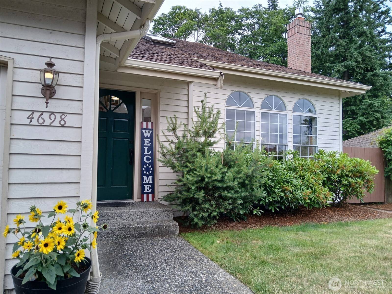 Mukilteo, WA 98275,4698 71st PL SW