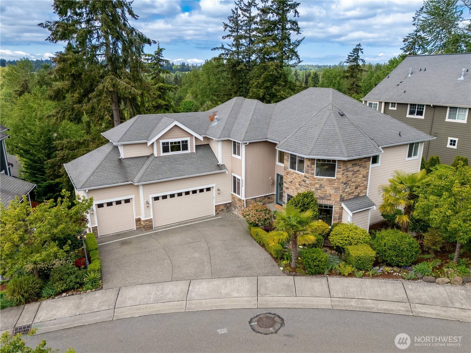 Kenmore, WA 98028,8228 NE 187th WAY