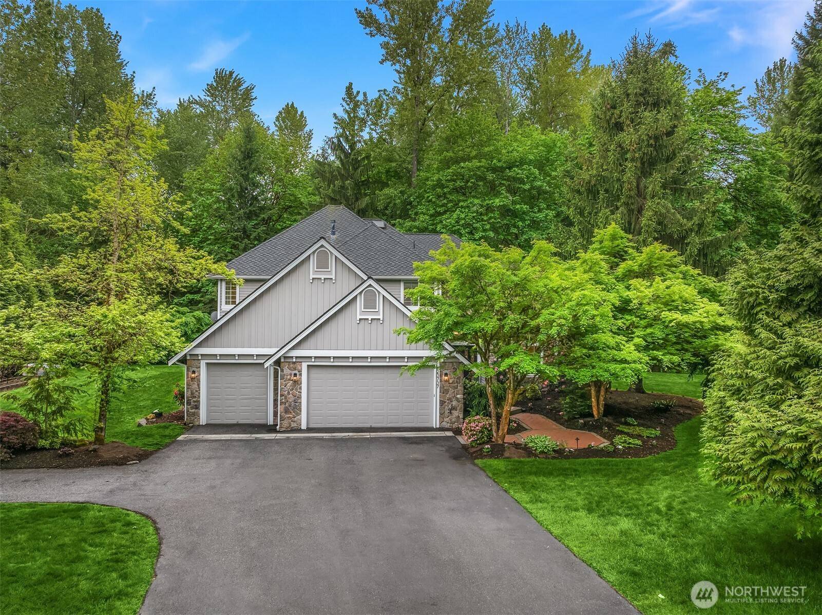 Woodinville, WA 98077,23737 NE 168th ST