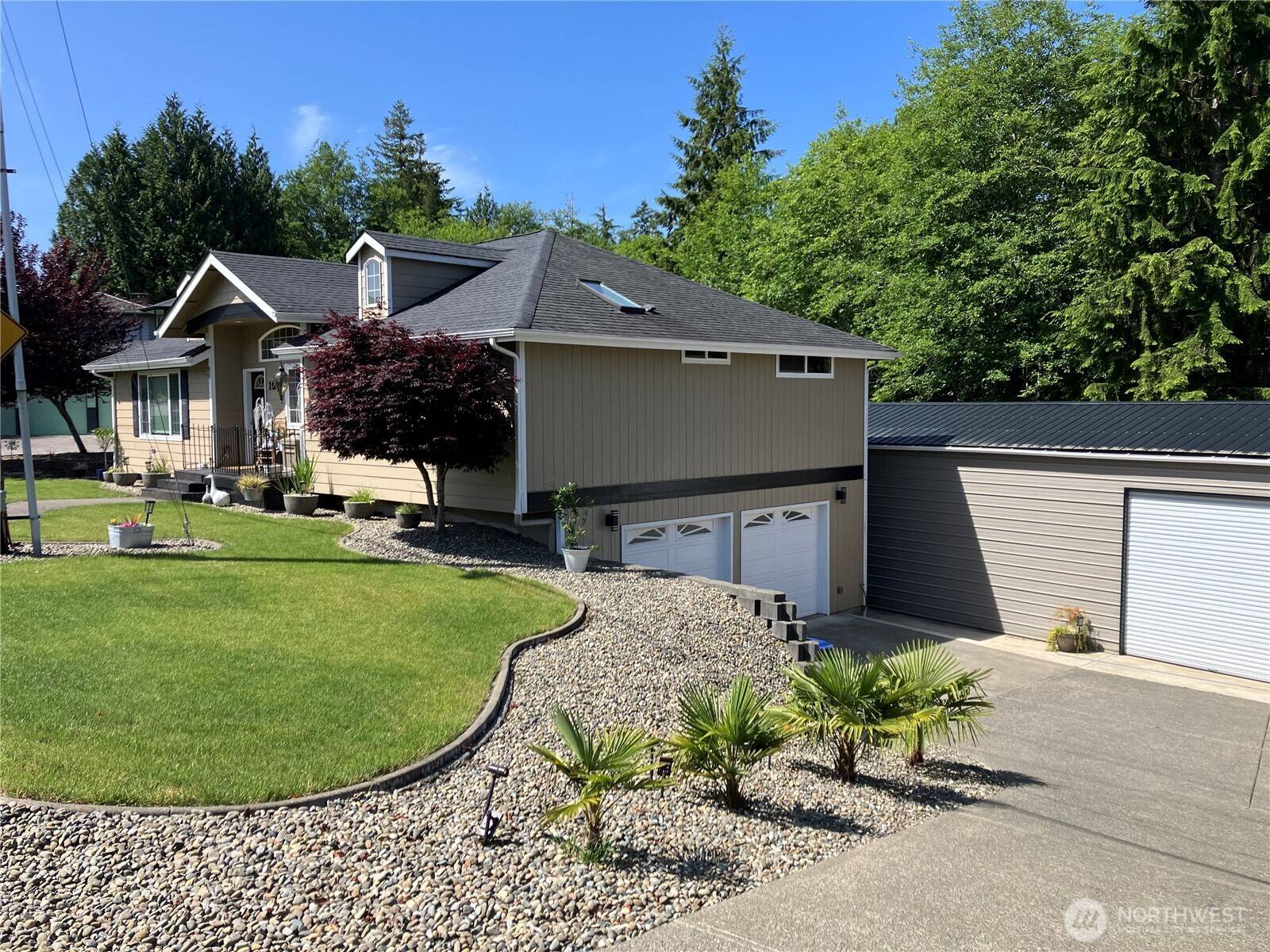 Aberdeen, WA 98520,1517 Chilton RD