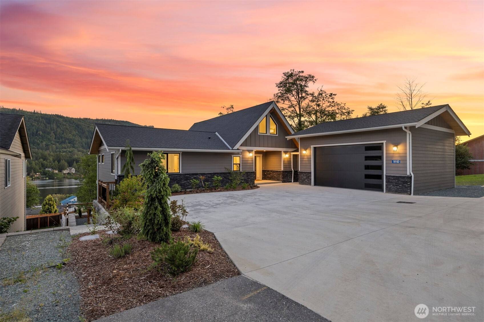 Mount Vernon, WA 98274,18162 Freedom LN