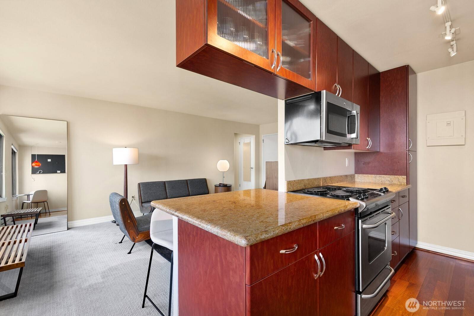 Seattle, WA 98104,1105 Spring ST #1106