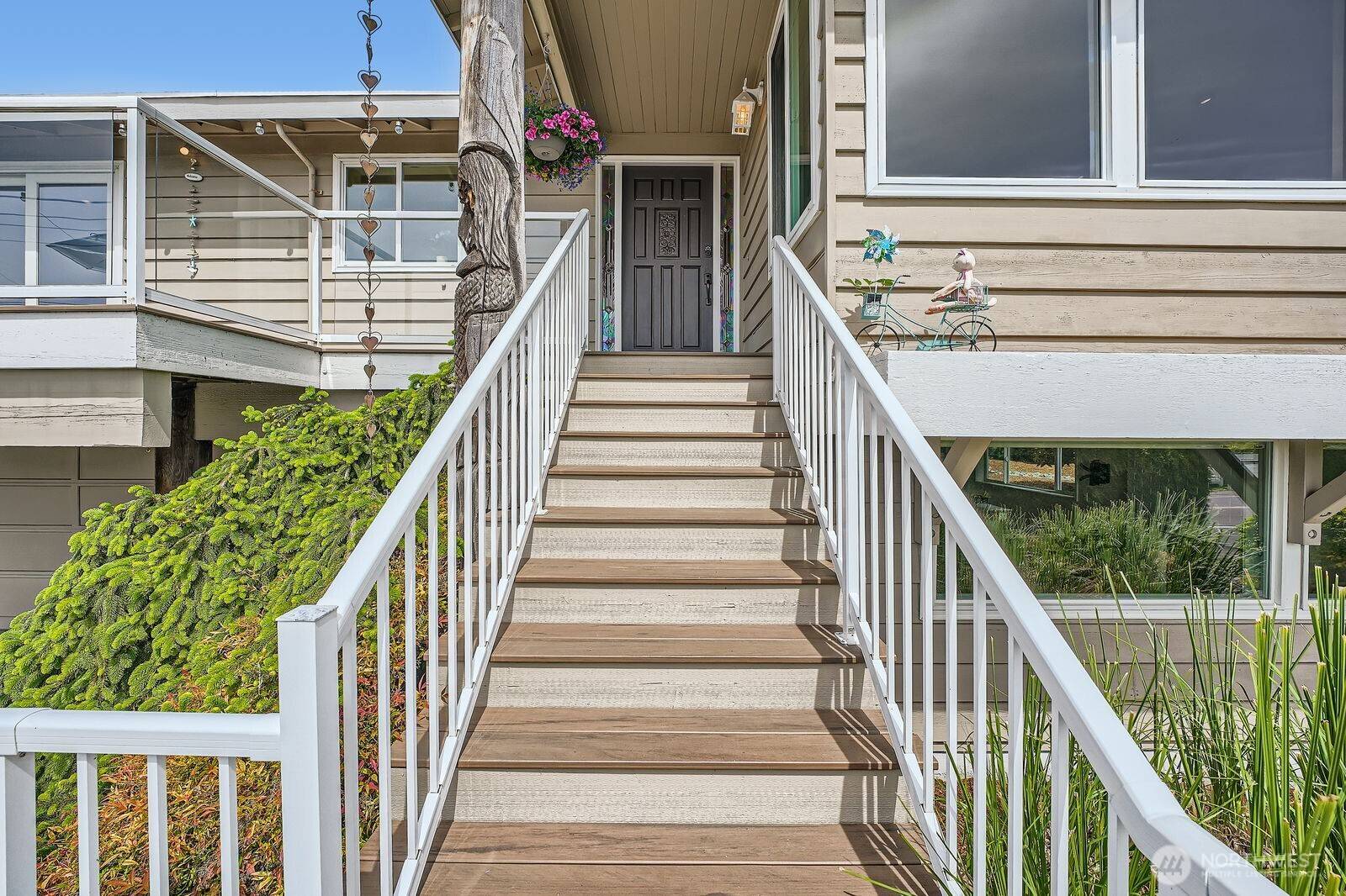Edmonds, WA 98177,19502 Richmond Beach DR NW