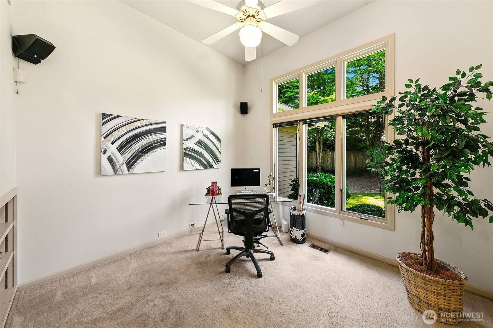 Sammamish, WA 98074,22313 NE 31st ST