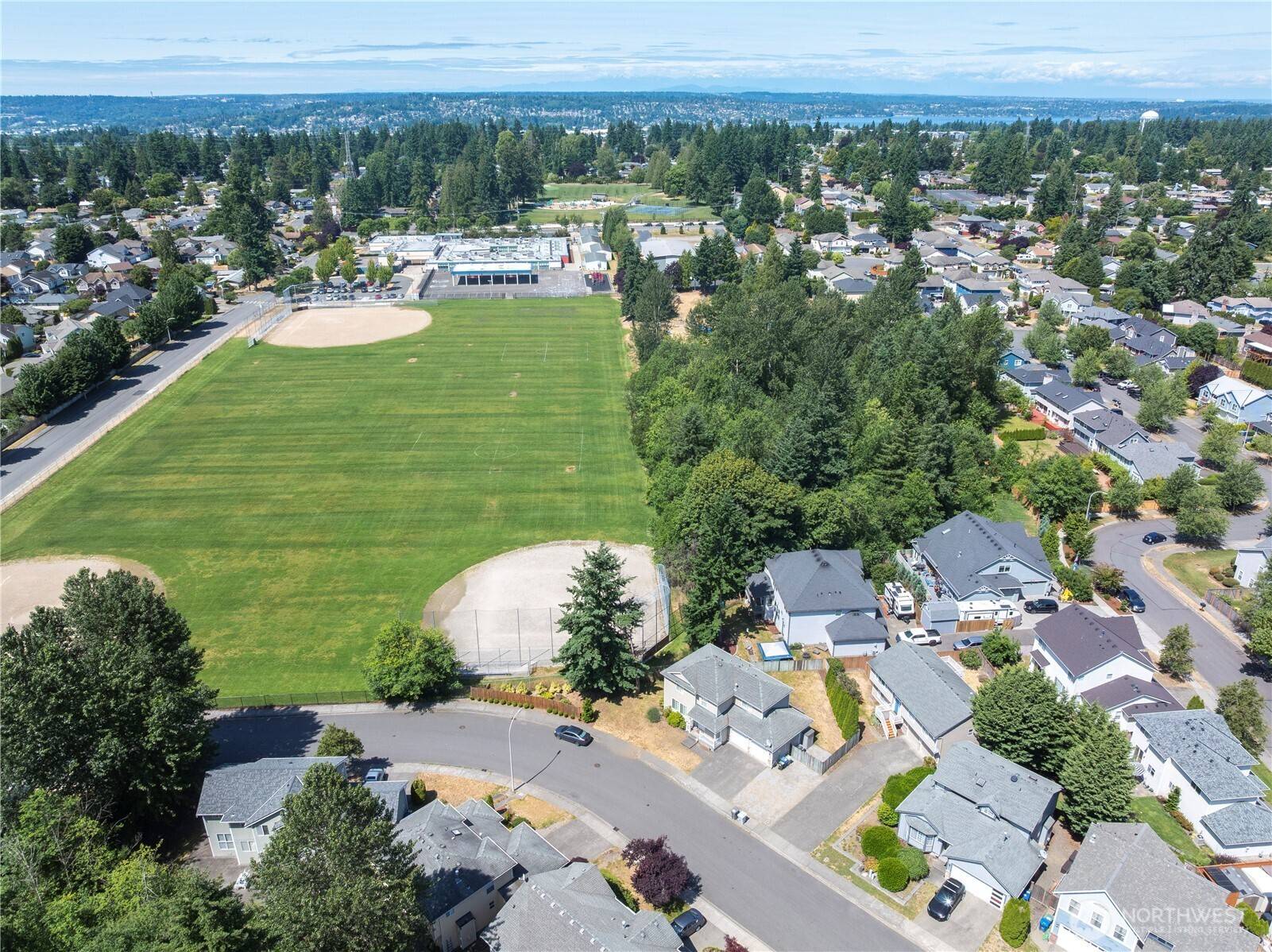 Renton, WA 98059,861 Bremerton AVE NE
